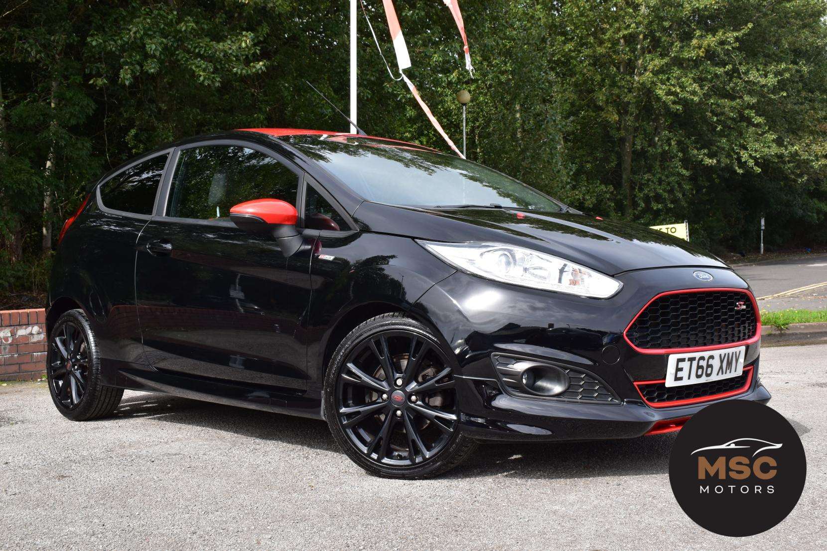 A 2017 FORD FIESTA 1.0T EcoBoost ST-Line Hatchback 3dr Petrol Manual Euro 6 (s/s) (140 ps) A 2017 FORD FIESTA 1.0T EcoBoost ST-Line Hatchback 3dr Petrol Manual Euro 6 (s/s) (140 ps)