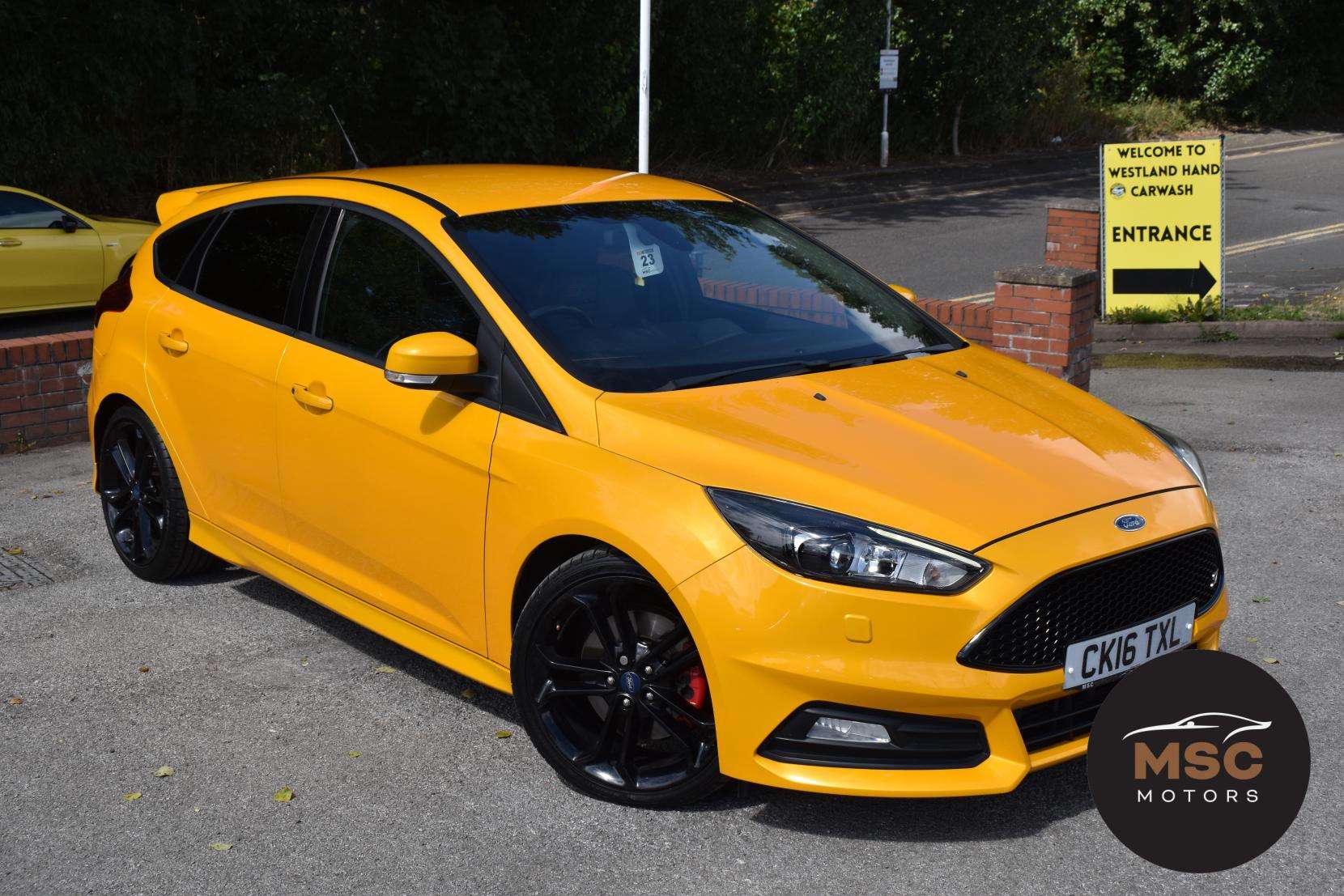 A 2016 FORD FOCUS 2.0T EcoBoost ST-3 Hatchback 5dr Petrol Manual Euro 6 (s/s) (250 ps) A 2016 FORD FOCUS 2.0T EcoBoost ST-3 Hatchback 5dr Petrol Manual Euro 6 (s/s) (250 ps)