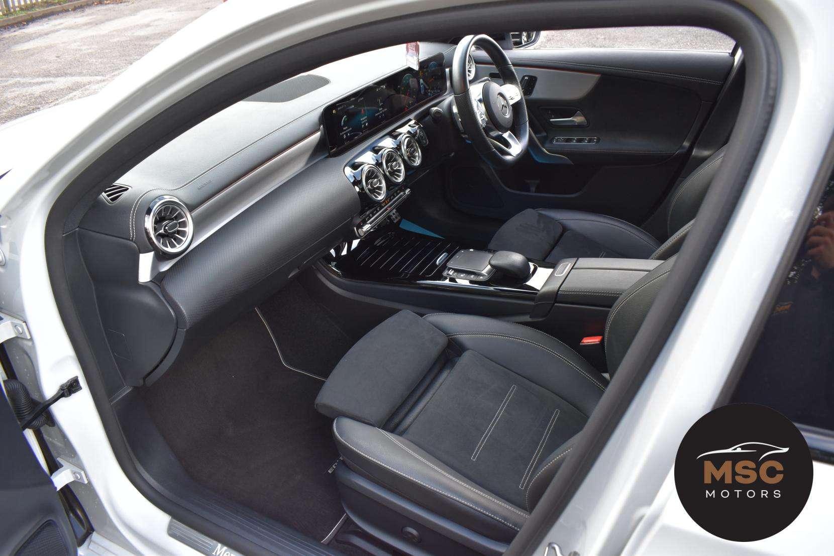 2021 MERCEDES-BENZ A CLASS 2021 MERCEDES-BENZ A CLASS