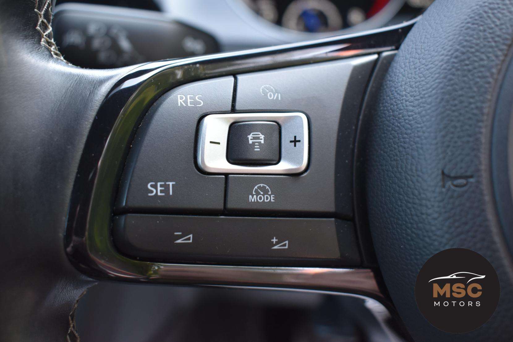 2016 VOLKSWAGEN GOLF 2016 VOLKSWAGEN GOLF