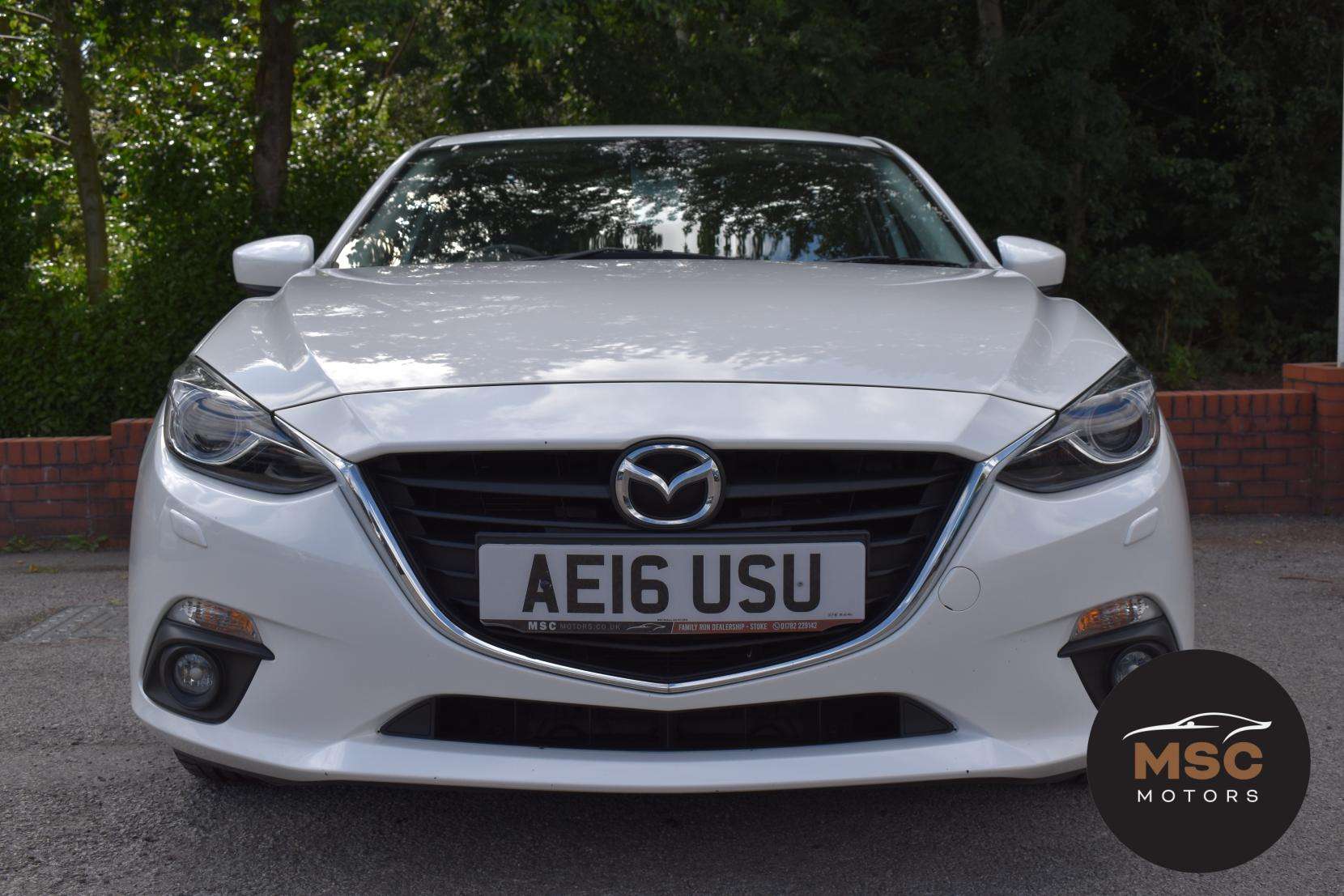 A 2016 MAZDA MAZDA3 2.0 SKYACTIV-G SE-L Nav Hatchback 5dr Petrol Manual Euro 6 (s/s) (121 ps) A 2016 MAZDA MAZDA3 2.0 SKYACTIV-G SE-L Nav Hatchback 5dr Petrol Manual Euro 6 (s/s) (121 ps)