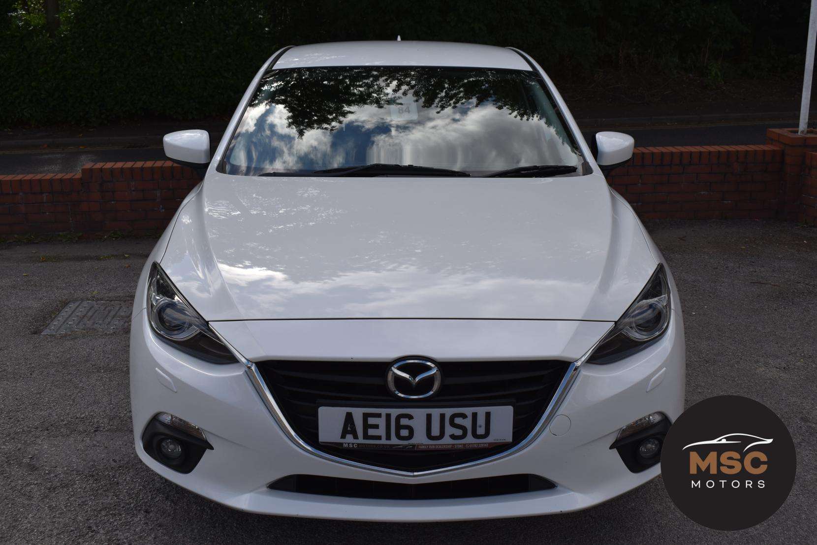 A 2016 MAZDA MAZDA3 2.0 SKYACTIV-G SE-L Nav Hatchback 5dr Petrol Manual Euro 6 (s/s) (121 ps) A 2016 MAZDA MAZDA3 2.0 SKYACTIV-G SE-L Nav Hatchback 5dr Petrol Manual Euro 6 (s/s) (121 ps)