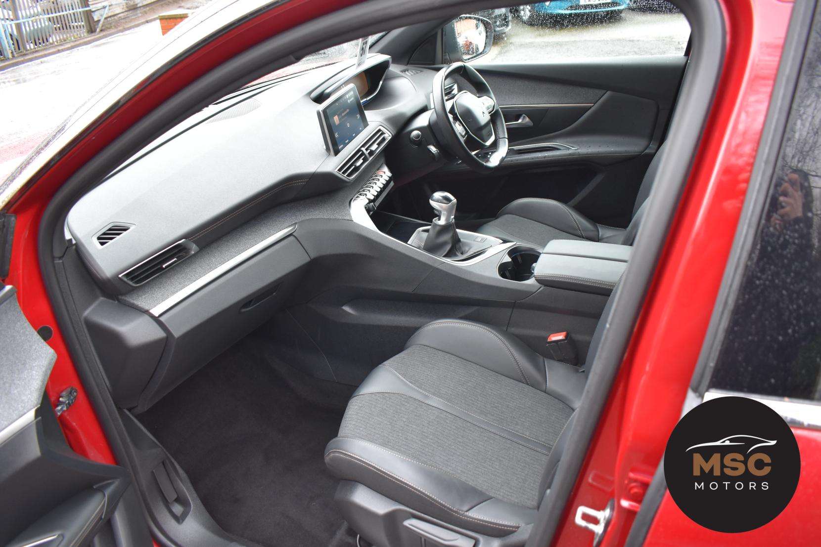 2019 PEUGEOT 3008 2019 PEUGEOT 3008