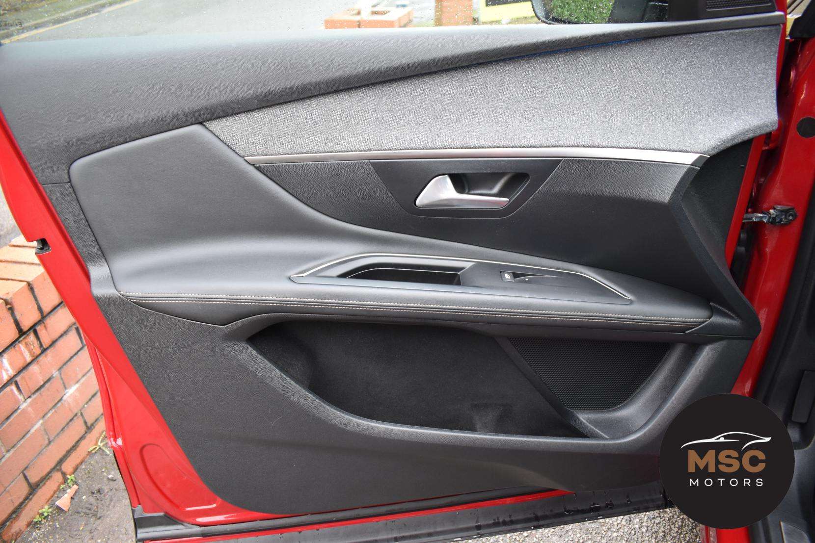 2019 PEUGEOT 3008 2019 PEUGEOT 3008