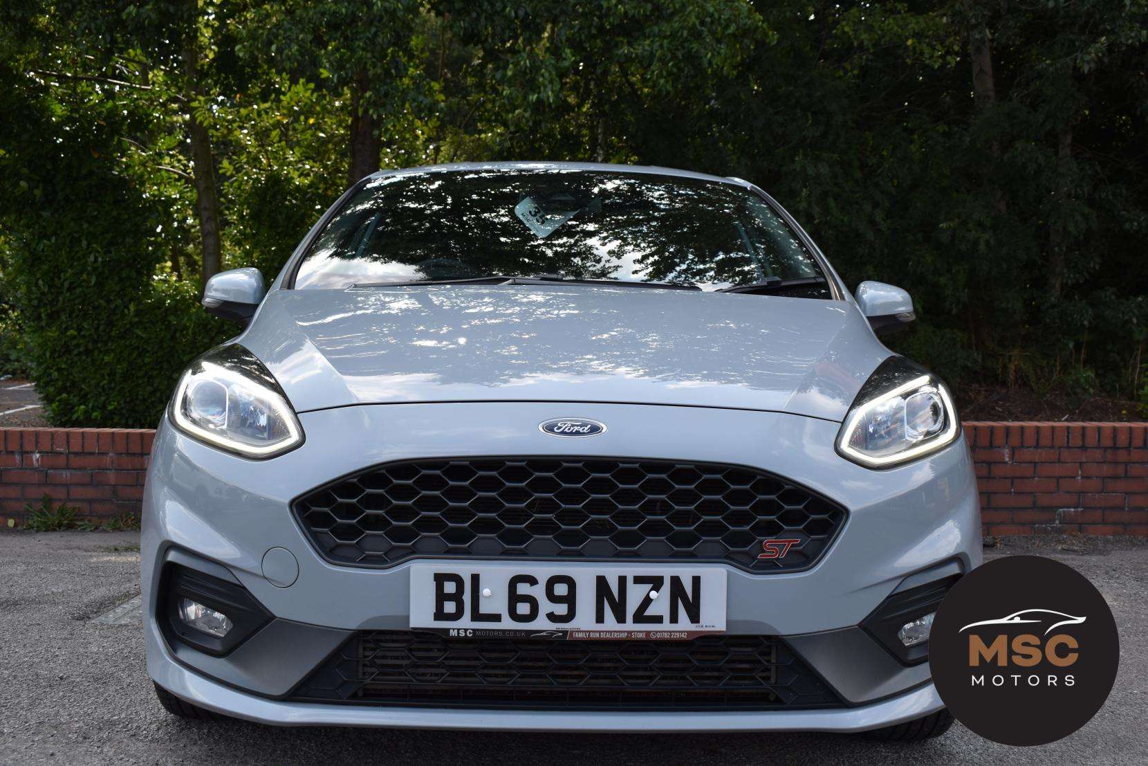 A 2019 FORD FIESTA 1.5T EcoBoost ST-3 Hatchback 5dr Petrol Manual Euro 6 (s/s) (200 ps) A 2019 FORD FIESTA 1.5T EcoBoost ST-3 Hatchback 5dr Petrol Manual Euro 6 (s/s) (200 ps)