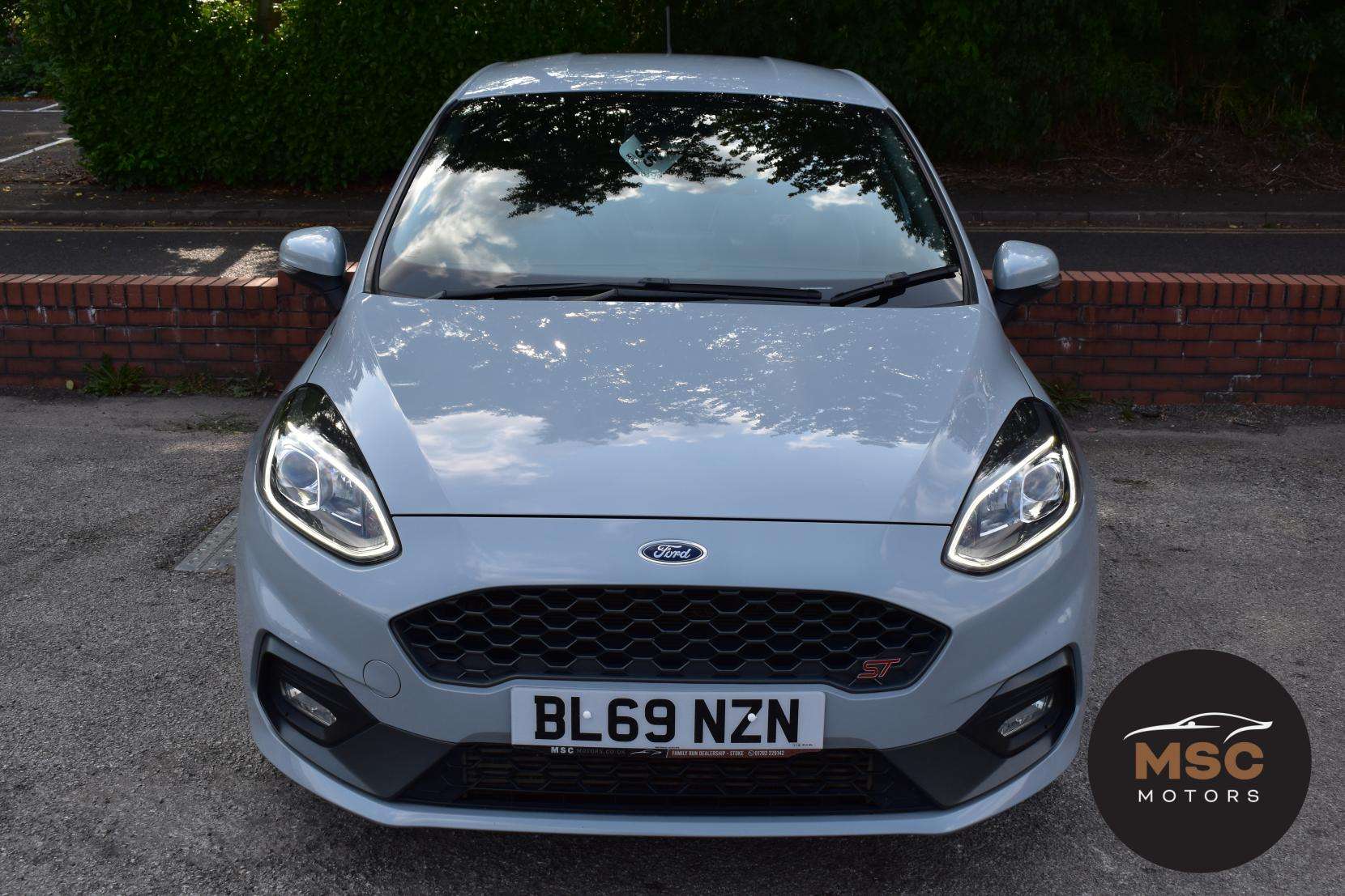 A 2019 FORD FIESTA 1.5T EcoBoost ST-3 Hatchback 5dr Petrol Manual Euro 6 (s/s) (200 ps) A 2019 FORD FIESTA 1.5T EcoBoost ST-3 Hatchback 5dr Petrol Manual Euro 6 (s/s) (200 ps)