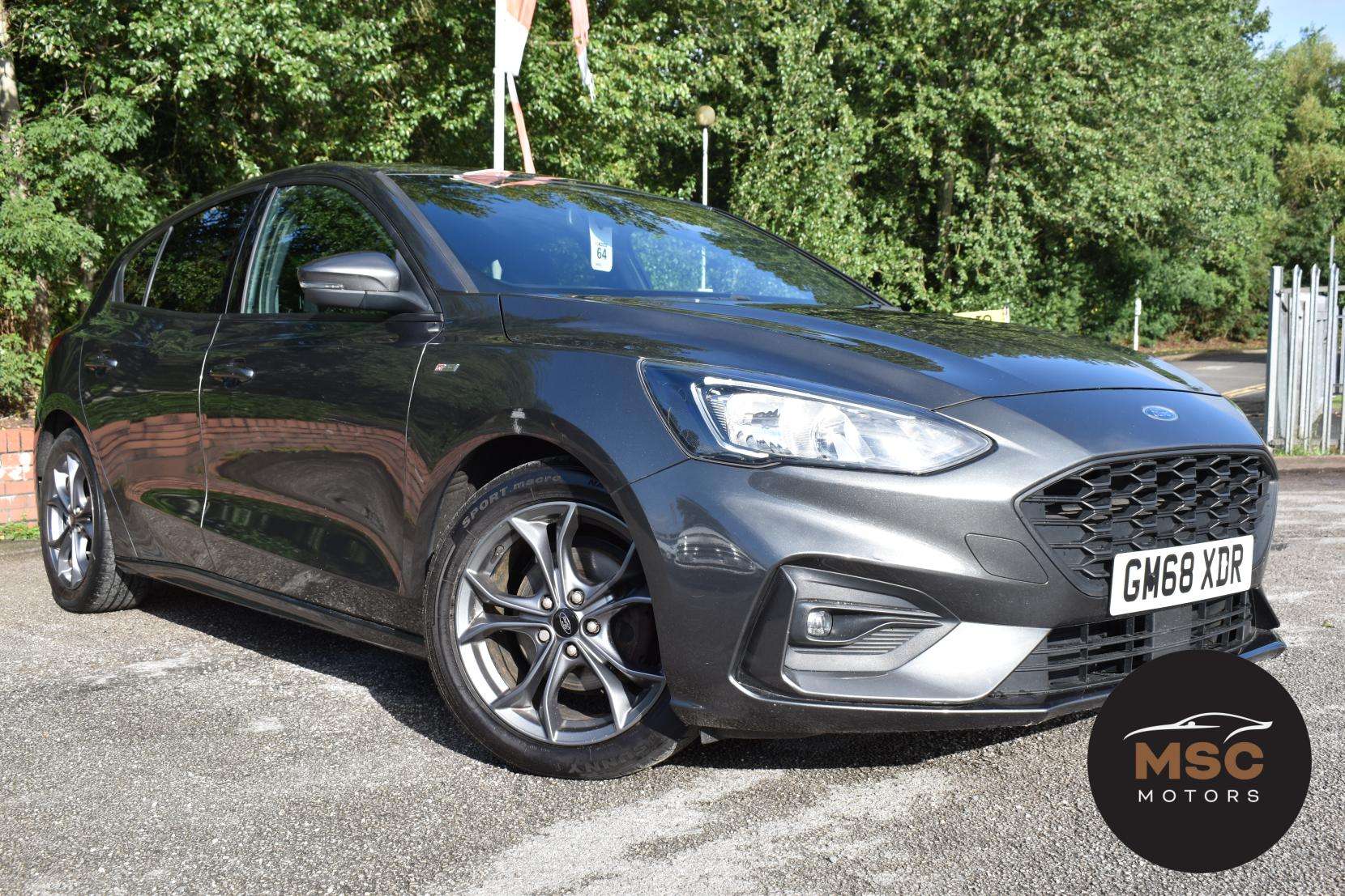 A 2019 FORD FOCUS 1.0T EcoBoost ST-Line Hatchback 5dr Petrol Manual Euro 6 (s/s) (125 ps) A 2019 FORD FOCUS 1.0T EcoBoost ST-Line Hatchback 5dr Petrol Manual Euro 6 (s/s) (125 ps)