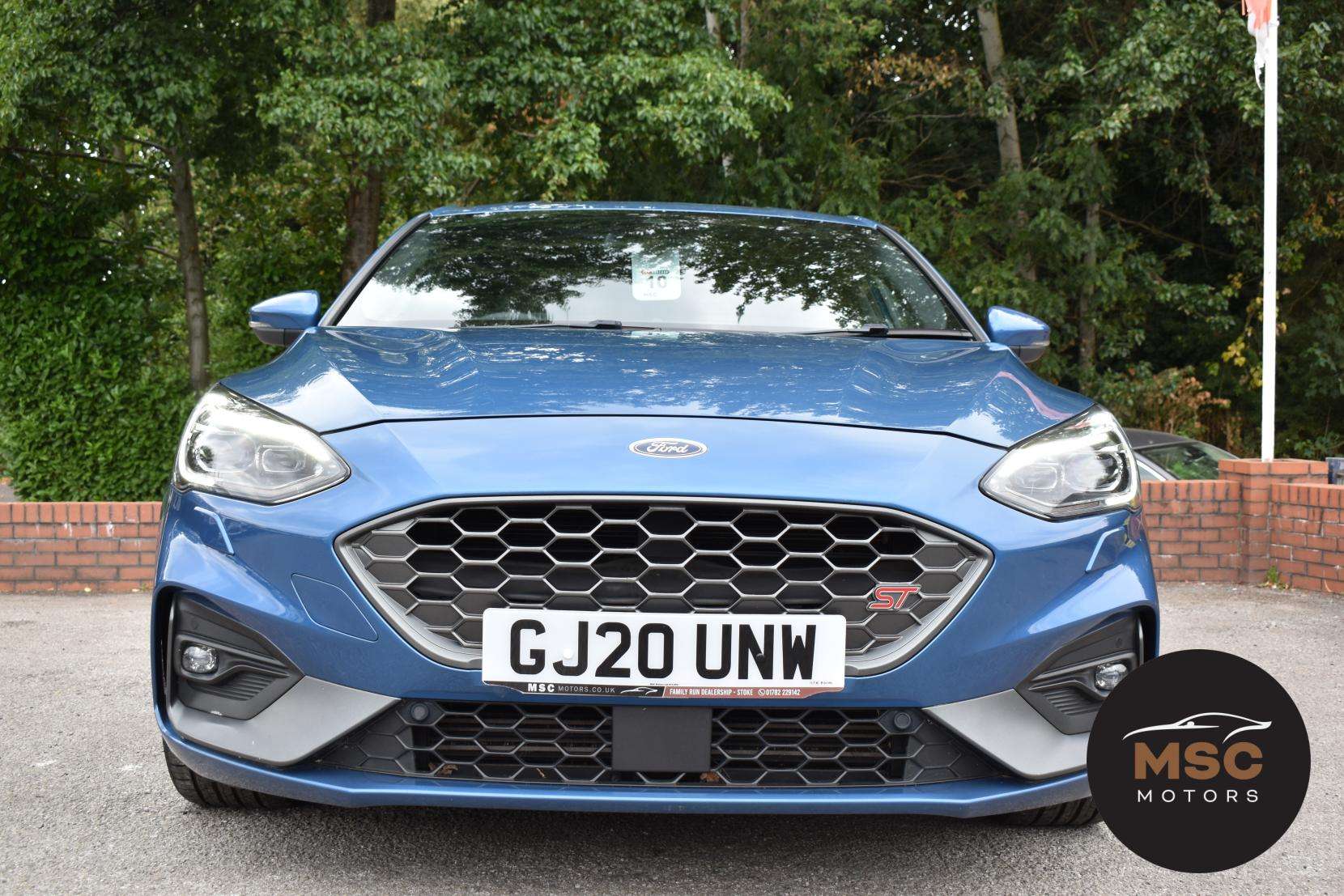 A 2020 FORD FOCUS 2.3T EcoBoost ST Hatchback 5dr Petrol Manual Euro 6 (s/s) (280 ps) A 2020 FORD FOCUS 2.3T EcoBoost ST Hatchback 5dr Petrol Manual Euro 6 (s/s) (280 ps)