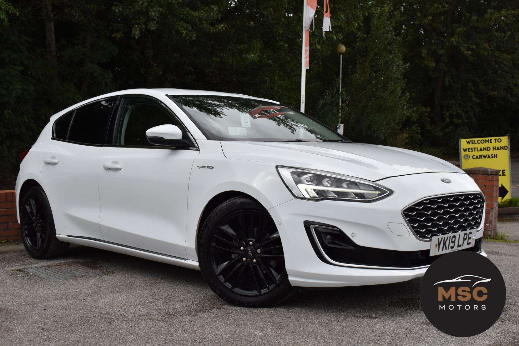 A 2019 FORD FOCUS 1.0T EcoBoost Vignale Hatchback 5dr Petrol Manual Euro 6 (s/s) (125 ps) A 2019 FORD FOCUS 1.0T EcoBoost Vignale Hatchback 5dr Petrol Manual Euro 6 (s/s) (125 ps)