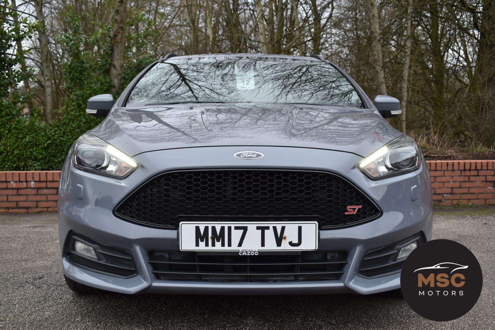 A 2017 FORD FOCUS 2.0 TDCi ST-3 Estate 5dr Diesel Manual Euro 6 (s/s) (185 ps) A 2017 FORD FOCUS 2.0 TDCi ST-3 Estate 5dr Diesel Manual Euro 6 (s/s) (185 ps)