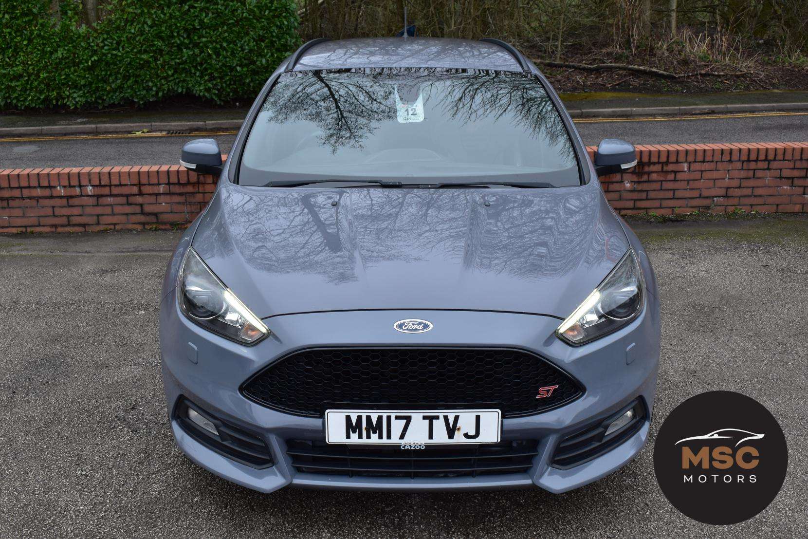 A 2017 FORD FOCUS 2.0 TDCi ST-3 Estate 5dr Diesel Manual Euro 6 (s/s) (185 ps) A 2017 FORD FOCUS 2.0 TDCi ST-3 Estate 5dr Diesel Manual Euro 6 (s/s) (185 ps)