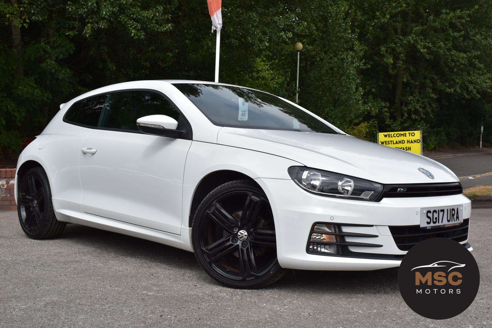 A 2017 VOLKSWAGEN SCIROCCO 2.0 TDI BlueMotion Tech R-Line Hatchback 3dr Diesel Manual Euro 6 (s/s) (150 ps) A 2017 VOLKSWAGEN SCIROCCO 2.0 TDI BlueMotion Tech R-Line Hatchback 3dr Diesel Manual Euro 6 (s/s) (150 ps)