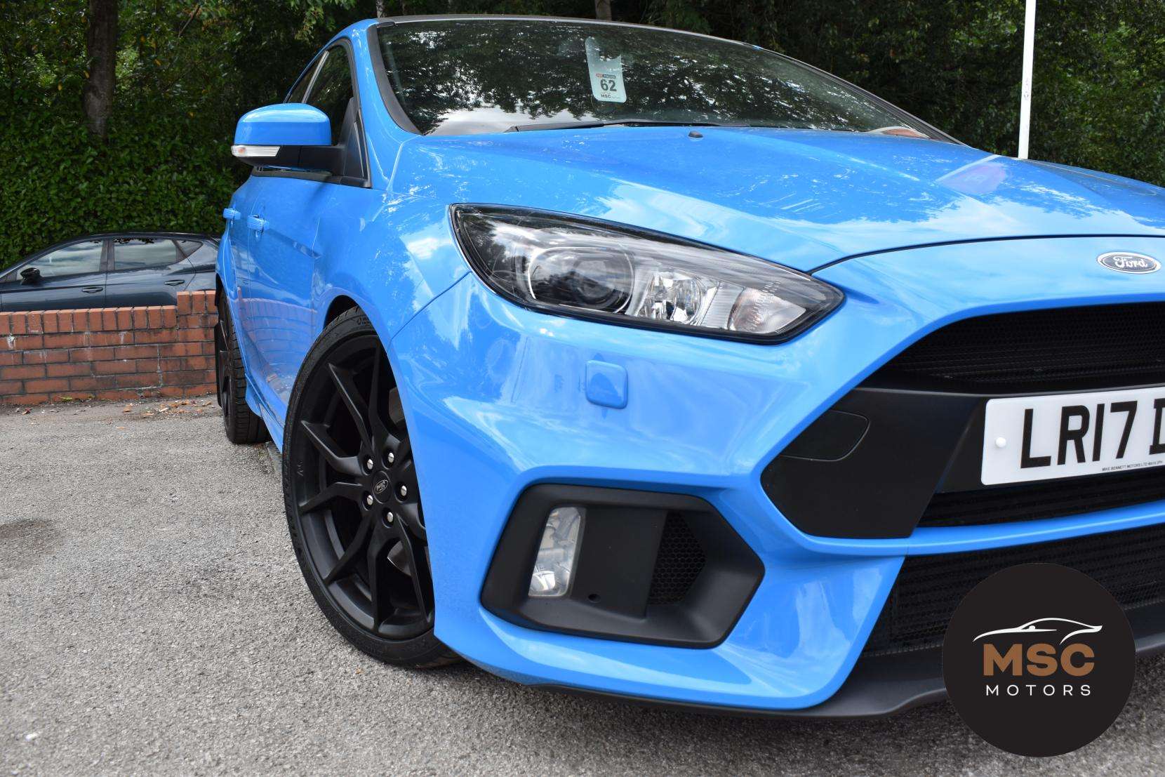 A 2017 FORD FOCUS 2.3T EcoBoost RS Hatchback 5dr Petrol Manual AWD Euro 6 (s/s) (350 ps) A 2017 FORD FOCUS 2.3T EcoBoost RS Hatchback 5dr Petrol Manual AWD Euro 6 (s/s) (350 ps)