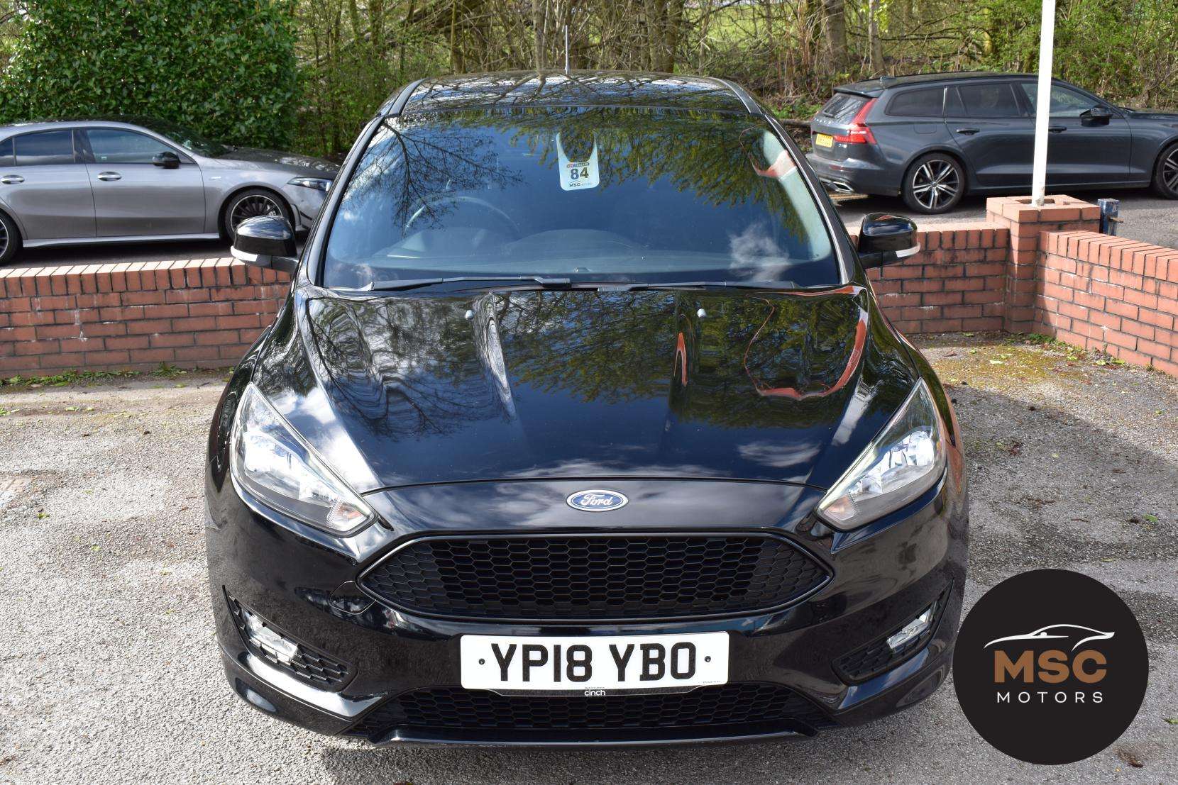 A 2018 FORD FOCUS 1.0T EcoBoost ST-Line X Hatchback 5dr Petrol Manual Euro 6 (s/s) (140 ps) A 2018 FORD FOCUS 1.0T EcoBoost ST-Line X Hatchback 5dr Petrol Manual Euro 6 (s/s) (140 ps)