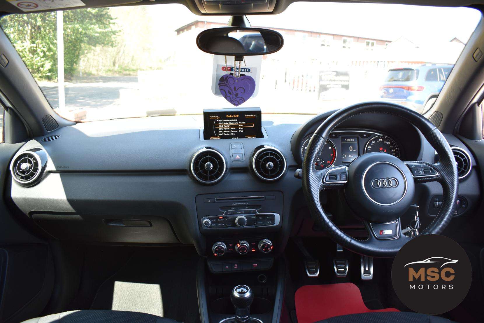 2016 AUDI A1 2016 AUDI A1