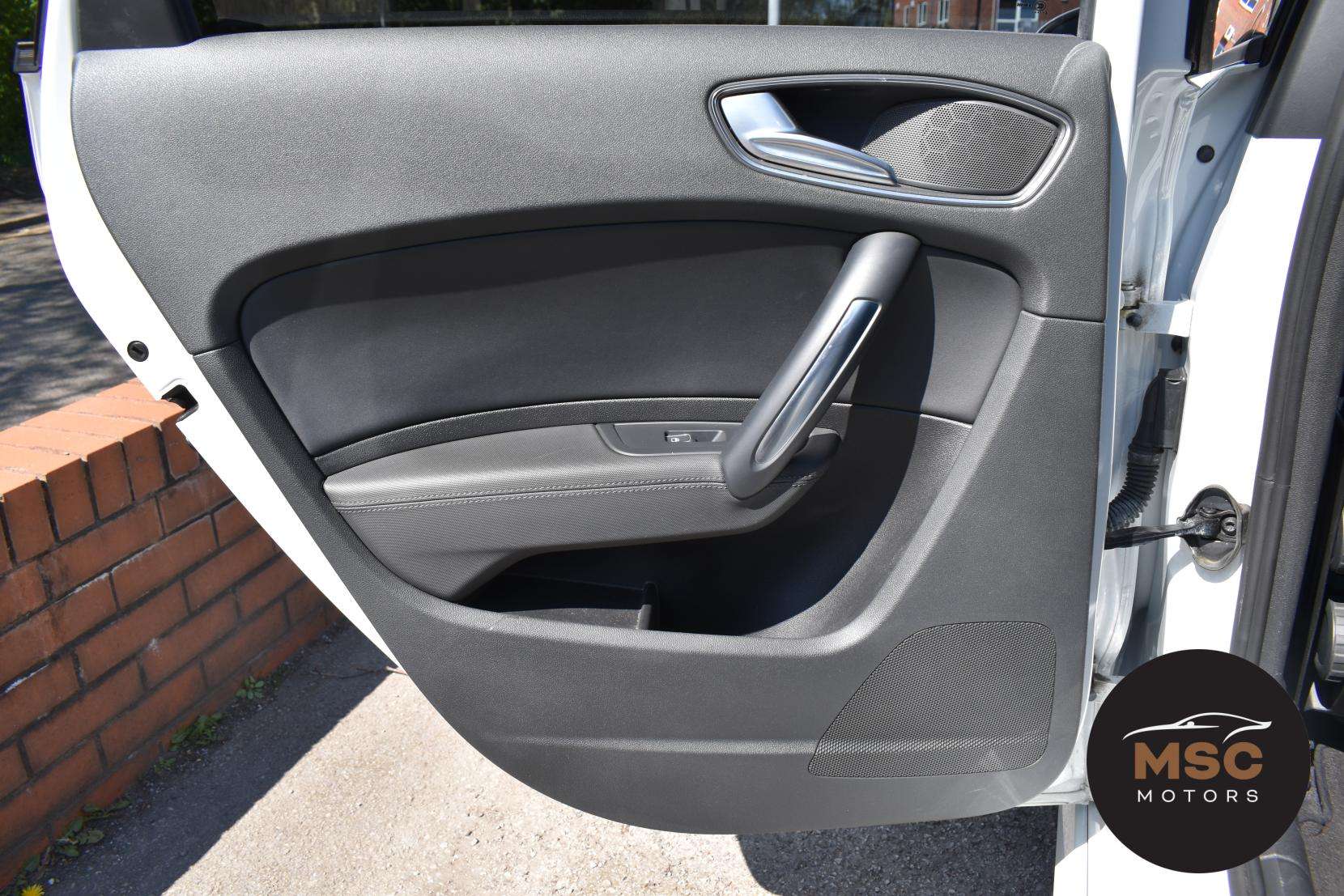 2016 AUDI A1 2016 AUDI A1
