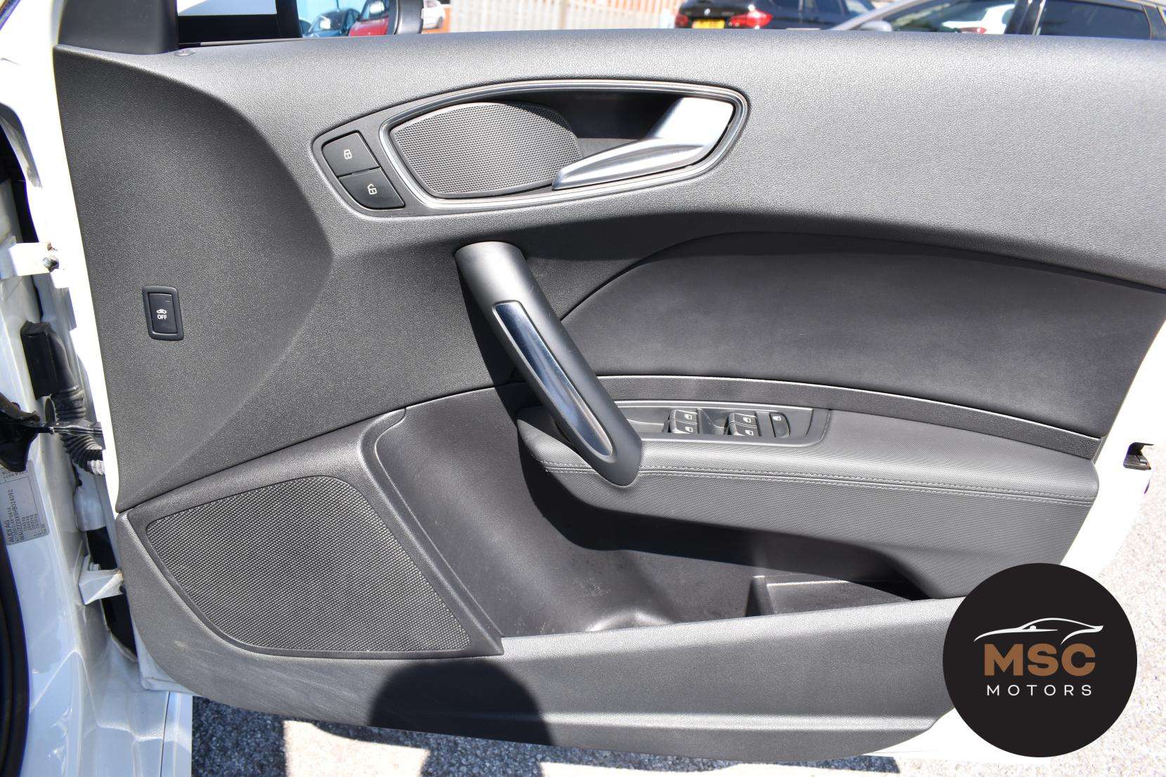 2016 AUDI A1 2016 AUDI A1