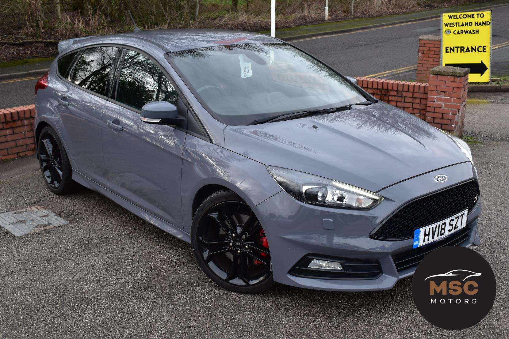 A 2018 FORD FOCUS 2.0T EcoBoost ST-3 Hatchback 5dr Petrol Manual Euro 6 (s/s) (250 ps) A 2018 FORD FOCUS 2.0T EcoBoost ST-3 Hatchback 5dr Petrol Manual Euro 6 (s/s) (250 ps)