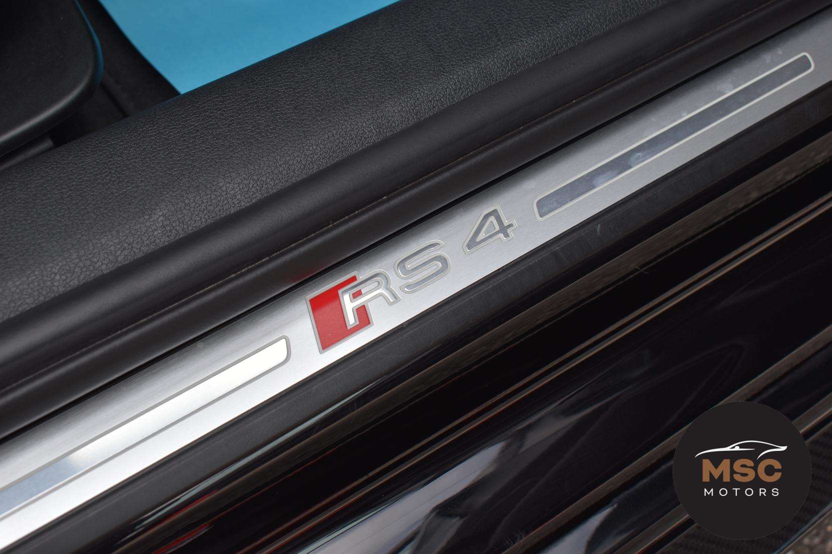 2022 AUDI RS4 AVANT 2022 AUDI RS4 AVANT