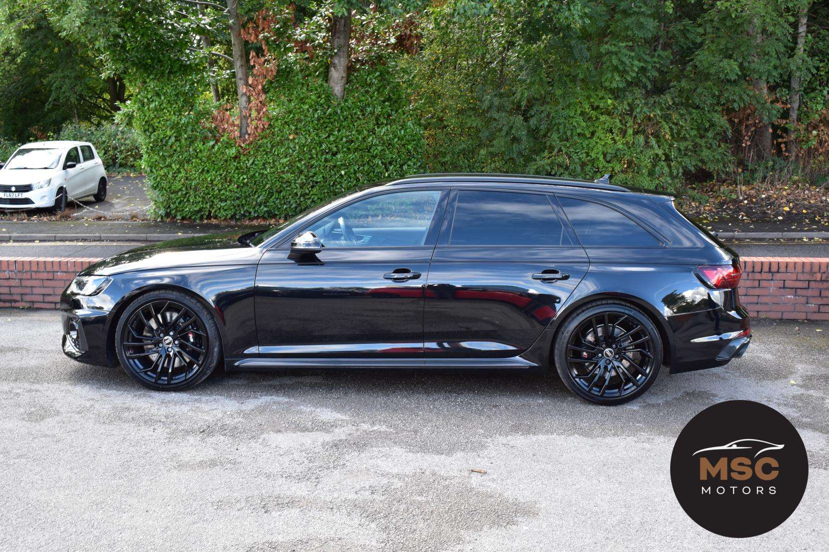 2022 AUDI RS4 AVANT 2022 AUDI RS4 AVANT