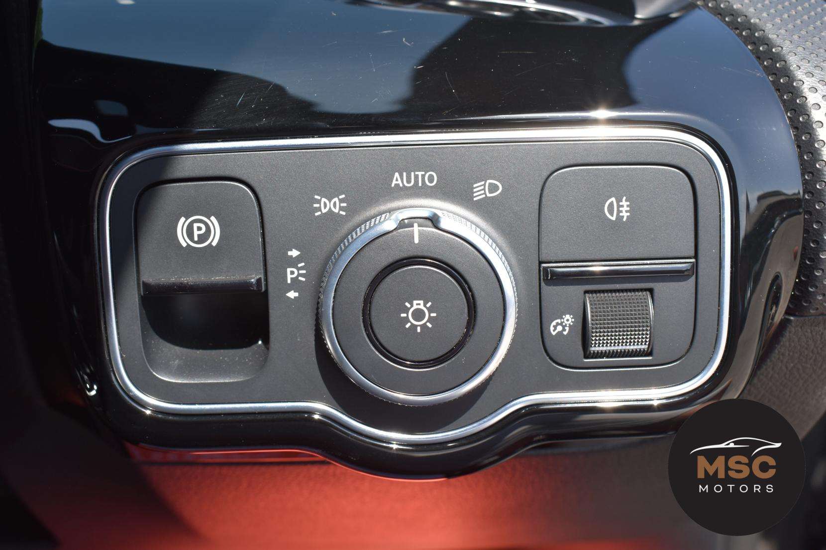 2020 MERCEDES-BENZ A CLASS 2020 MERCEDES-BENZ A CLASS