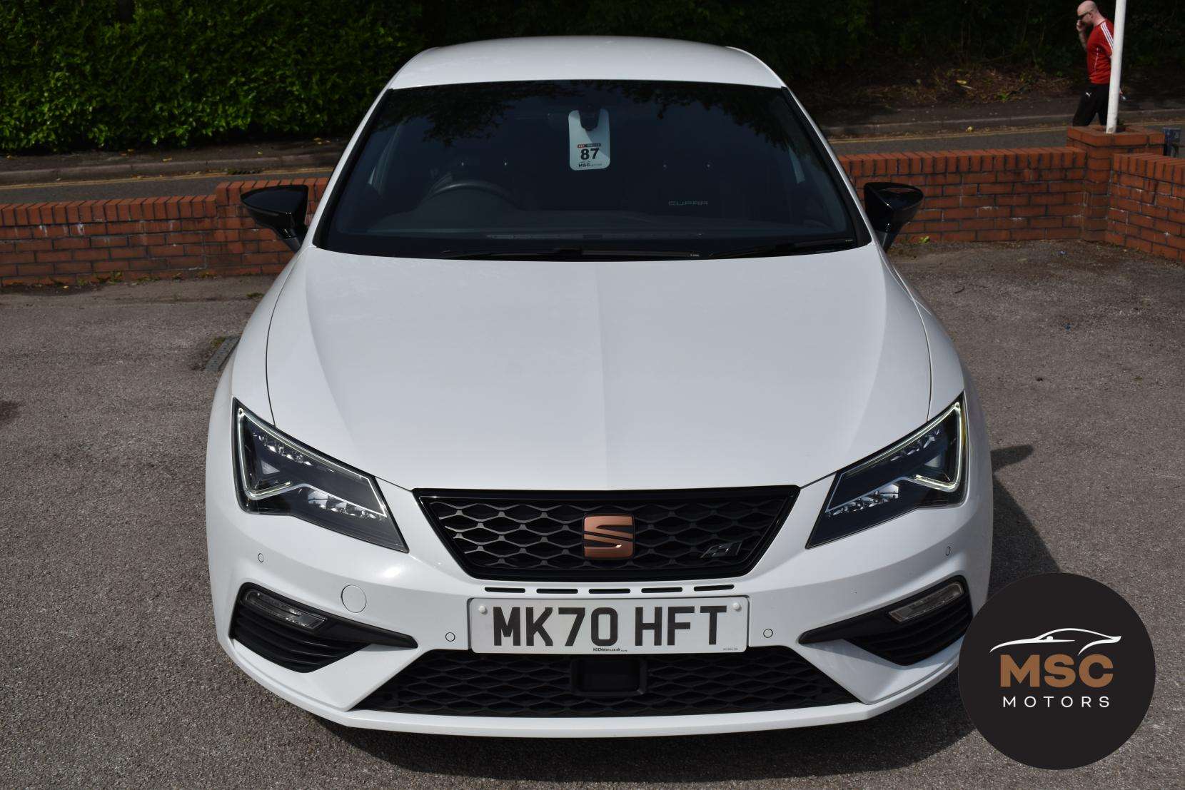 A 2020 SEAT LEON 2.0 TSI Cupra 290 Hatchback 5dr Petrol DSG Euro 6 (s/s) (290 ps) A 2020 SEAT LEON 2.0 TSI Cupra 290 Hatchback 5dr Petrol DSG Euro 6 (s/s) (290 ps)