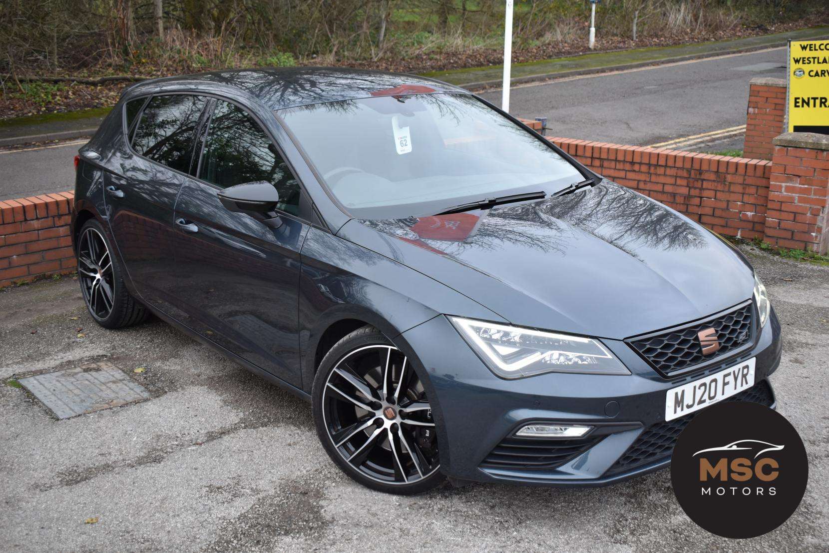 A 2020 SEAT LEON 2.0 TSI Cupra 290 Lux Hatchback 5dr Petrol DSG Euro 6 (s/s) (290 ps) A 2020 SEAT LEON 2.0 TSI Cupra 290 Lux Hatchback 5dr Petrol DSG Euro 6 (s/s) (290 ps)