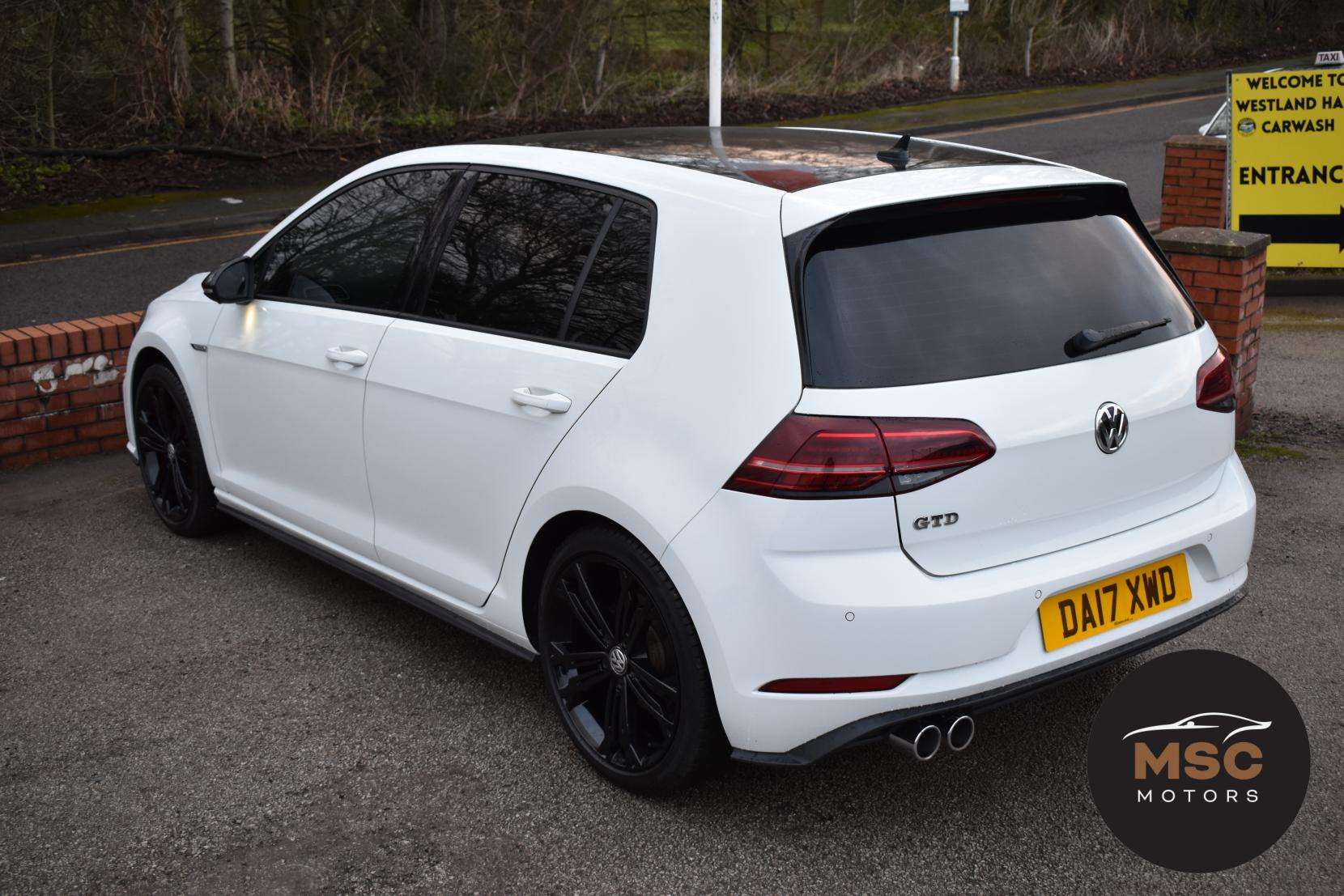 2017 VOLKSWAGEN GOLF 2017 VOLKSWAGEN GOLF