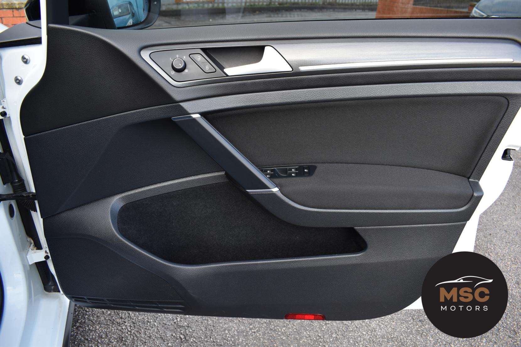 2017 VOLKSWAGEN GOLF 2017 VOLKSWAGEN GOLF