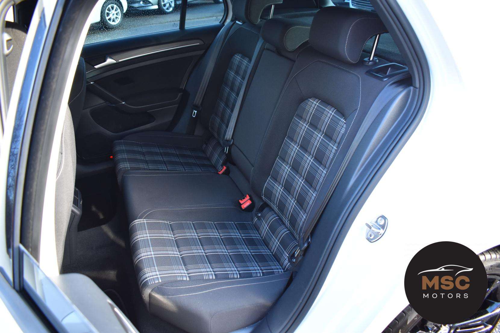 2017 VOLKSWAGEN GOLF 2017 VOLKSWAGEN GOLF