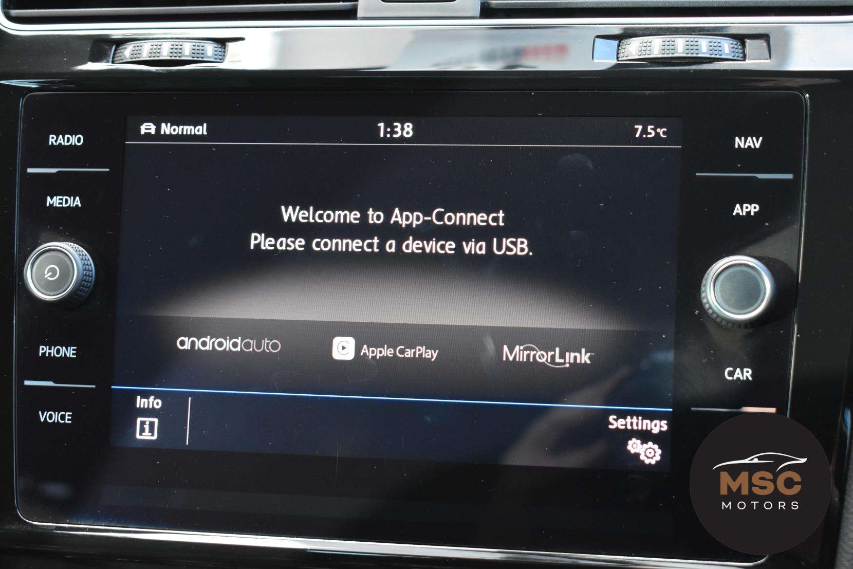 2017 VOLKSWAGEN GOLF 2017 VOLKSWAGEN GOLF