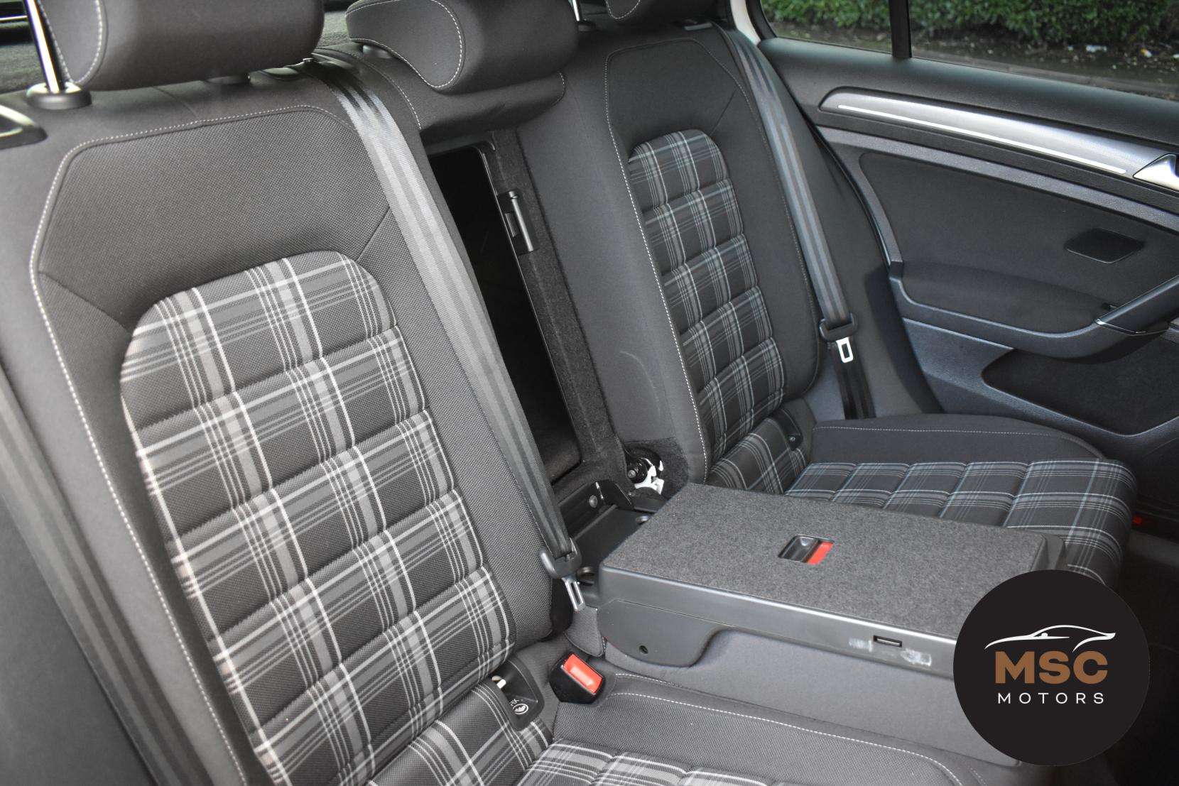 2017 VOLKSWAGEN GOLF 2017 VOLKSWAGEN GOLF