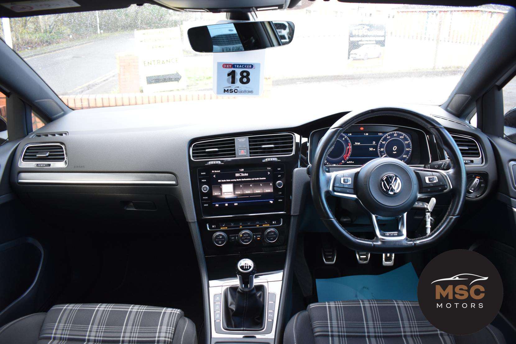 2017 VOLKSWAGEN GOLF 2017 VOLKSWAGEN GOLF