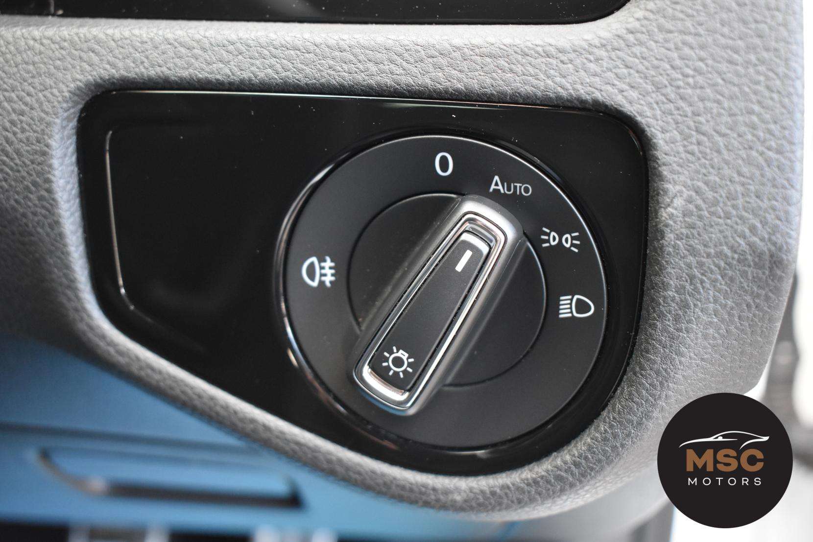 2017 VOLKSWAGEN GOLF 2017 VOLKSWAGEN GOLF