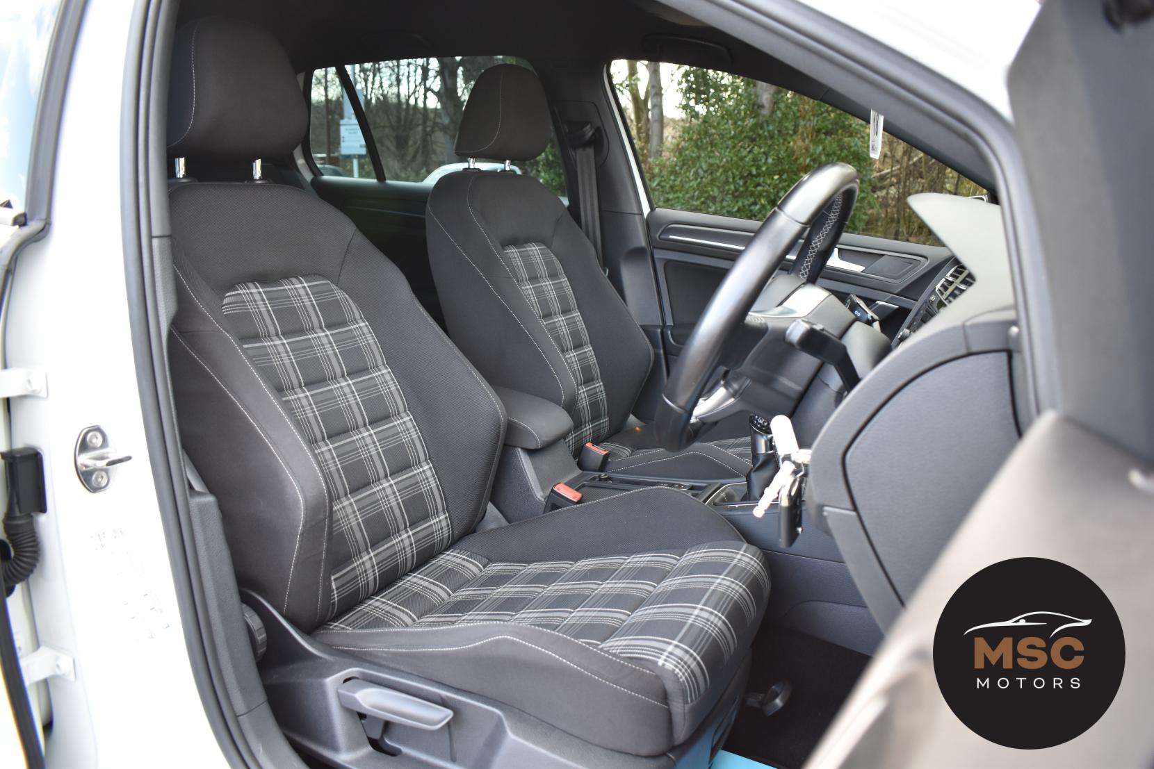 2017 VOLKSWAGEN GOLF 2017 VOLKSWAGEN GOLF