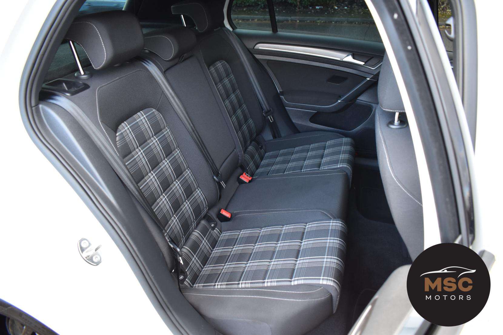 2017 VOLKSWAGEN GOLF 2017 VOLKSWAGEN GOLF