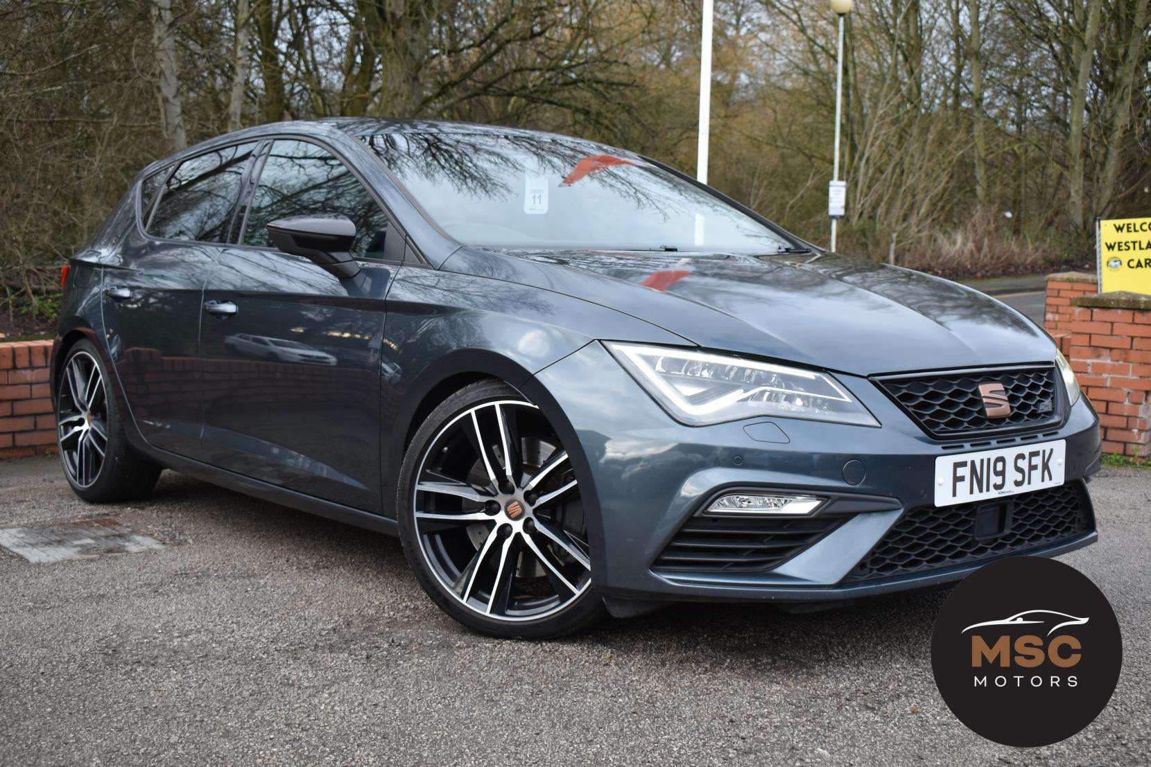 A 2019 SEAT LEON 2.0 TSI Cupra 290 Lux Hatchback 5dr Petrol DSG Euro 6 (s/s) (290 ps) A 2019 SEAT LEON 2.0 TSI Cupra 290 Lux Hatchback 5dr Petrol DSG Euro 6 (s/s) (290 ps)