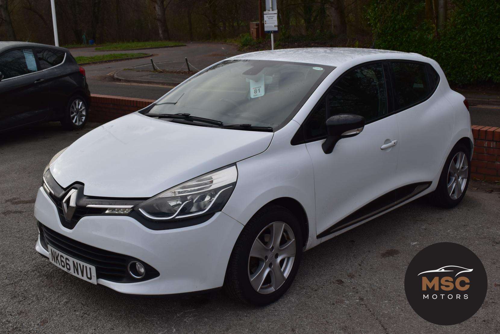 A 2016 RENAULT CLIO 1.2 16V Dynamique Nav Hatchback 5dr Petrol Manual Euro 6 (75 ps) A 2016 RENAULT CLIO 1.2 16V Dynamique Nav Hatchback 5dr Petrol Manual Euro 6 (75 ps)
