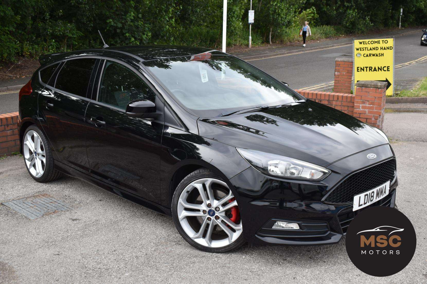 A 2018 FORD FOCUS 2.0T EcoBoost ST-2 Hatchback 5dr Petrol Manual Euro 6 (s/s) (250 ps) A 2018 FORD FOCUS 2.0T EcoBoost ST-2 Hatchback 5dr Petrol Manual Euro 6 (s/s) (250 ps)