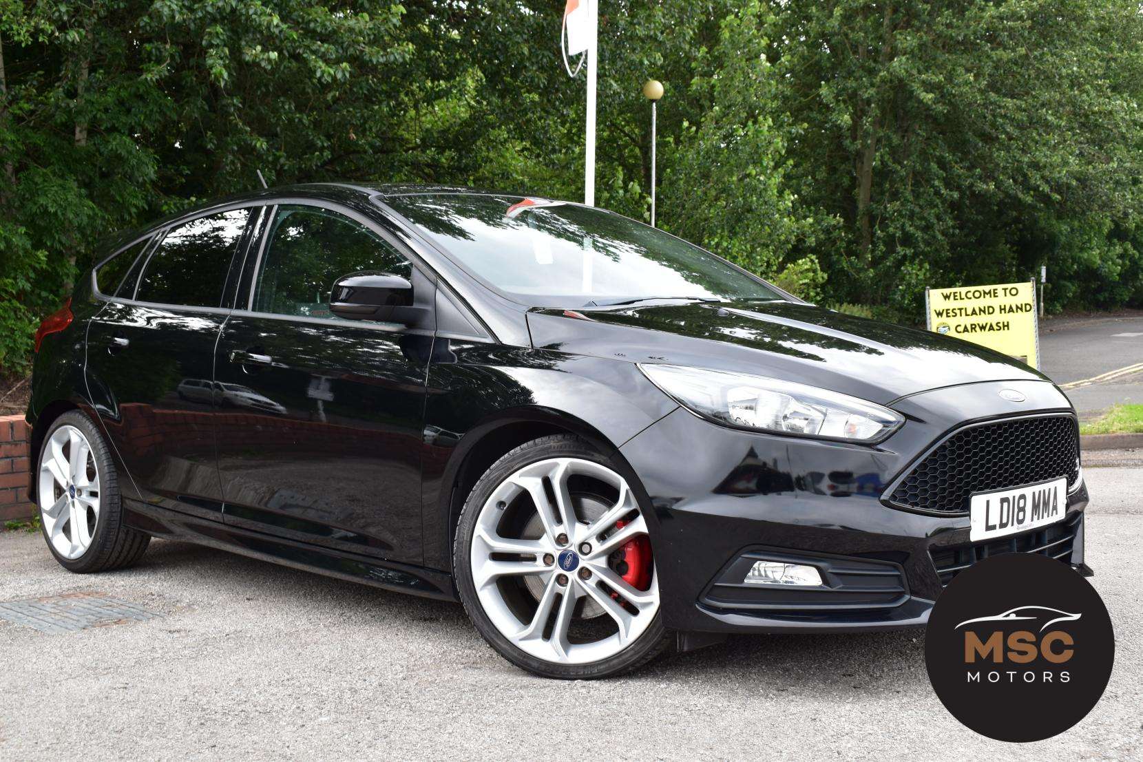 A 2018 FORD FOCUS 2.0T EcoBoost ST-2 Hatchback 5dr Petrol Manual Euro 6 (s/s) (250 ps) A 2018 FORD FOCUS 2.0T EcoBoost ST-2 Hatchback 5dr Petrol Manual Euro 6 (s/s) (250 ps)