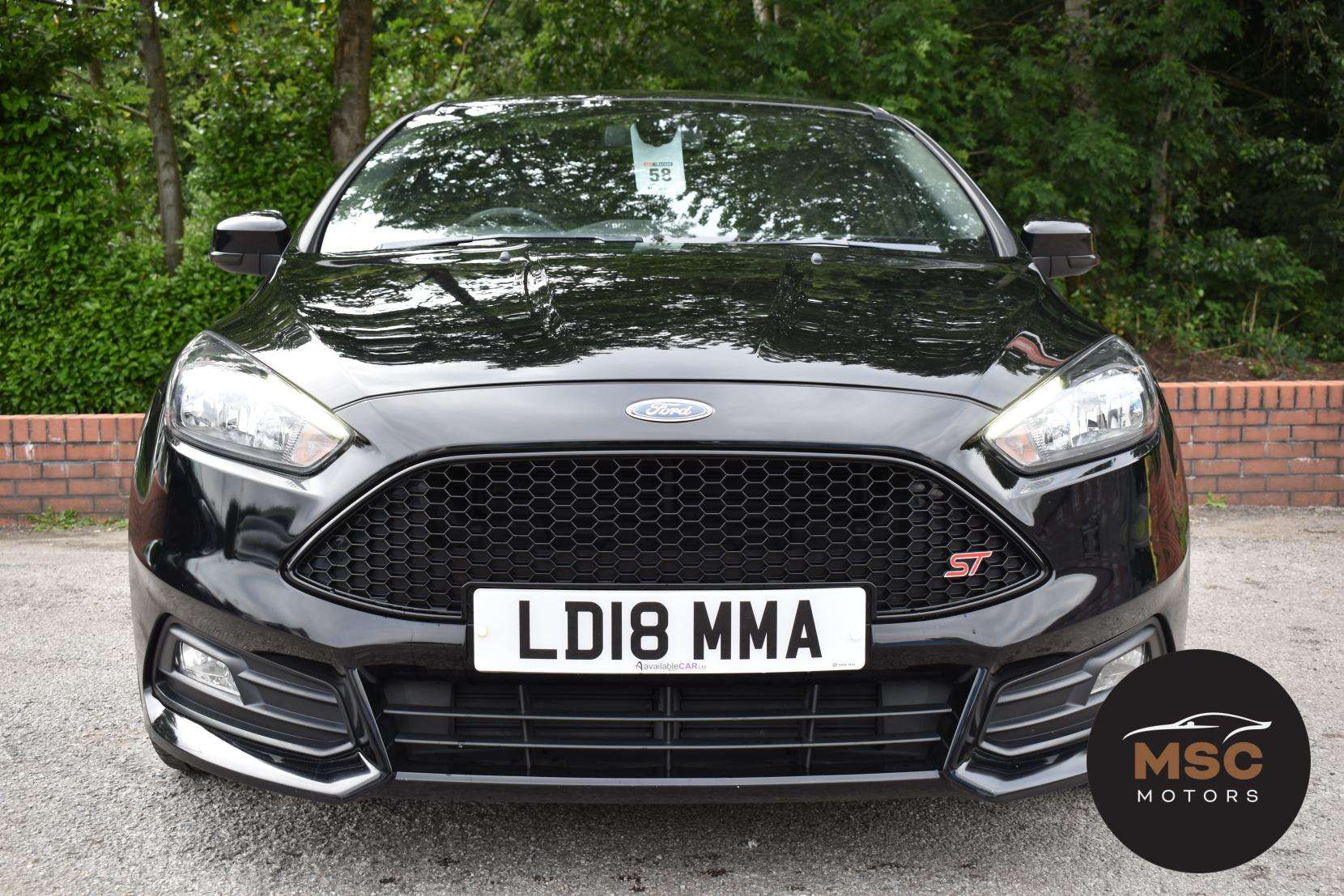 A 2018 FORD FOCUS 2.0T EcoBoost ST-2 Hatchback 5dr Petrol Manual Euro 6 (s/s) (250 ps) A 2018 FORD FOCUS 2.0T EcoBoost ST-2 Hatchback 5dr Petrol Manual Euro 6 (s/s) (250 ps)