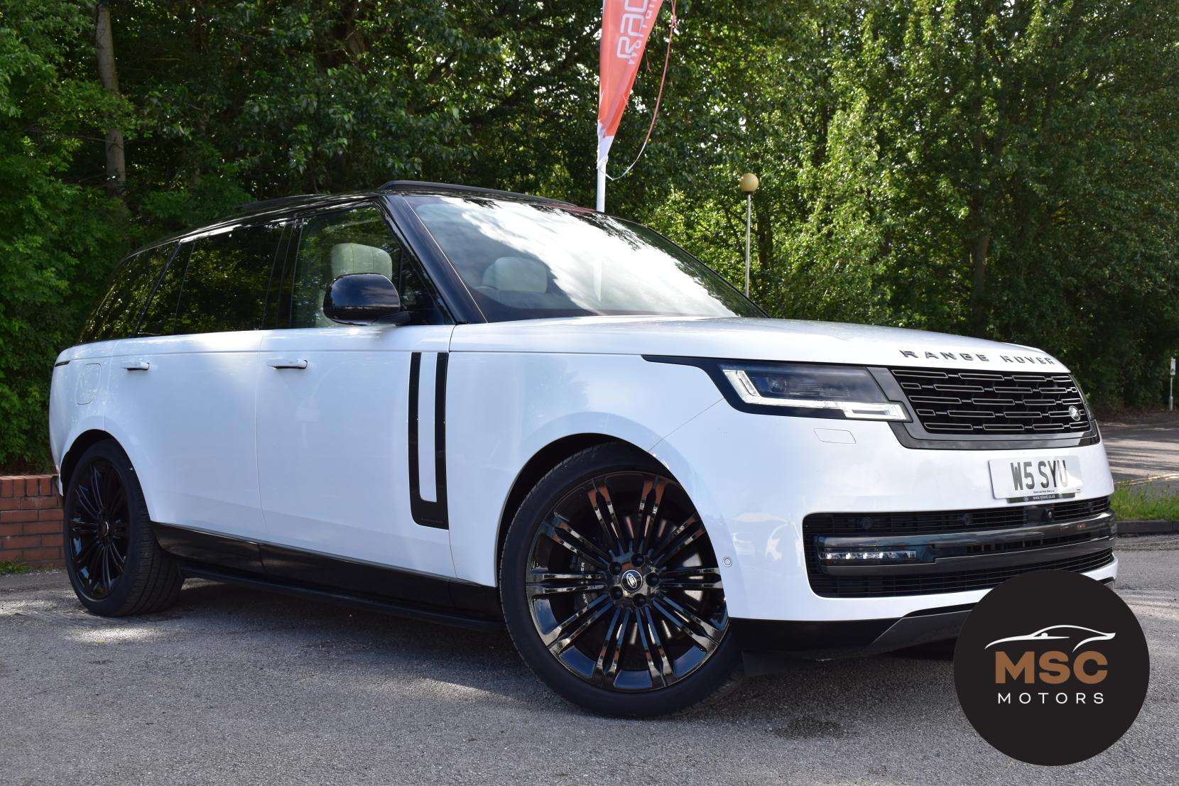 A 2024 LAND ROVER RANGE ROVER 3.0 D350 MHEV Autobiography SUV 5dr Diesel Auto 4WD Euro 6 (s/s) (LWB, 7Seat) (350 ps) A 2024 LAND ROVER RANGE ROVER 3.0 D350 MHEV Autobiography SUV 5dr Diesel Auto 4WD Euro 6 (s/s) (LWB, 7Seat) (350 ps)