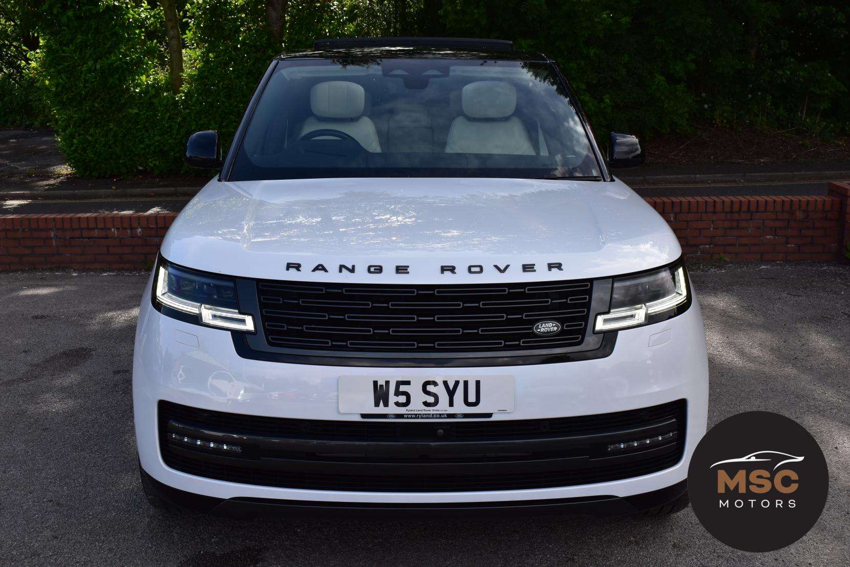 A 2024 LAND ROVER RANGE ROVER 3.0 D350 MHEV Autobiography SUV 5dr Diesel Auto 4WD Euro 6 (s/s) (LWB, 7Seat) (350 ps) A 2024 LAND ROVER RANGE ROVER 3.0 D350 MHEV Autobiography SUV 5dr Diesel Auto 4WD Euro 6 (s/s) (LWB, 7Seat) (350 ps)