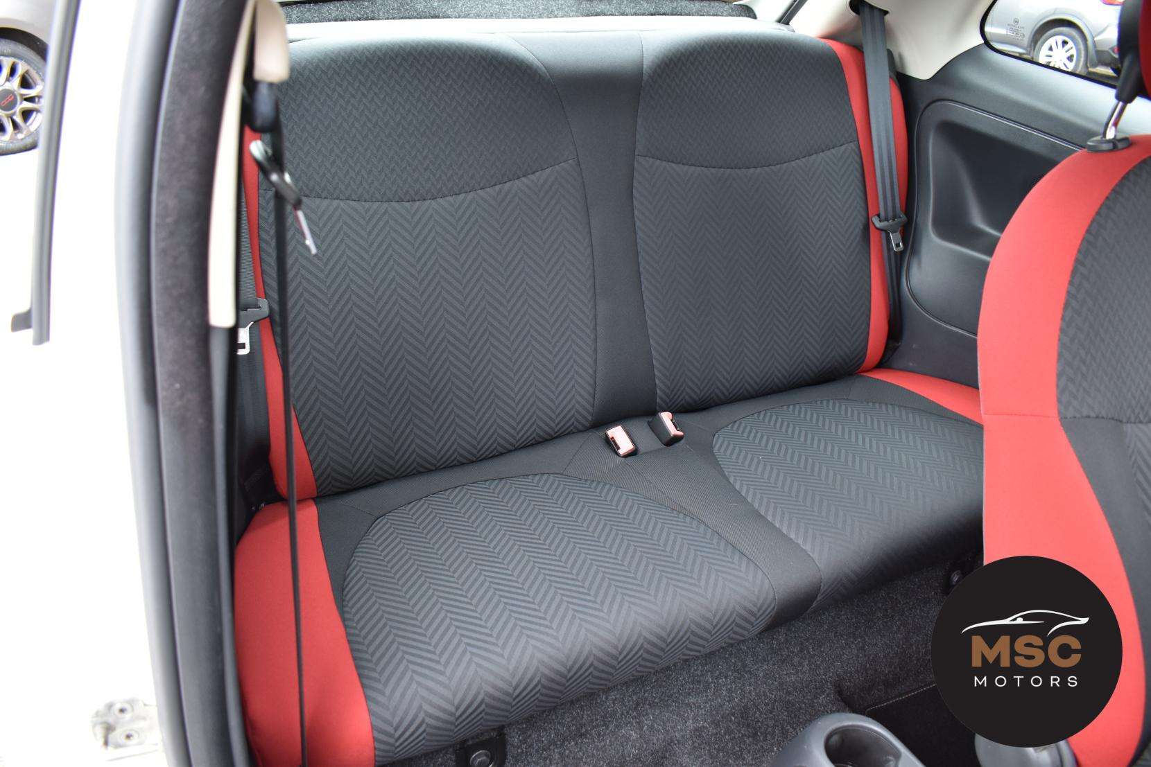 2017 FIAT 500 2017 FIAT 500