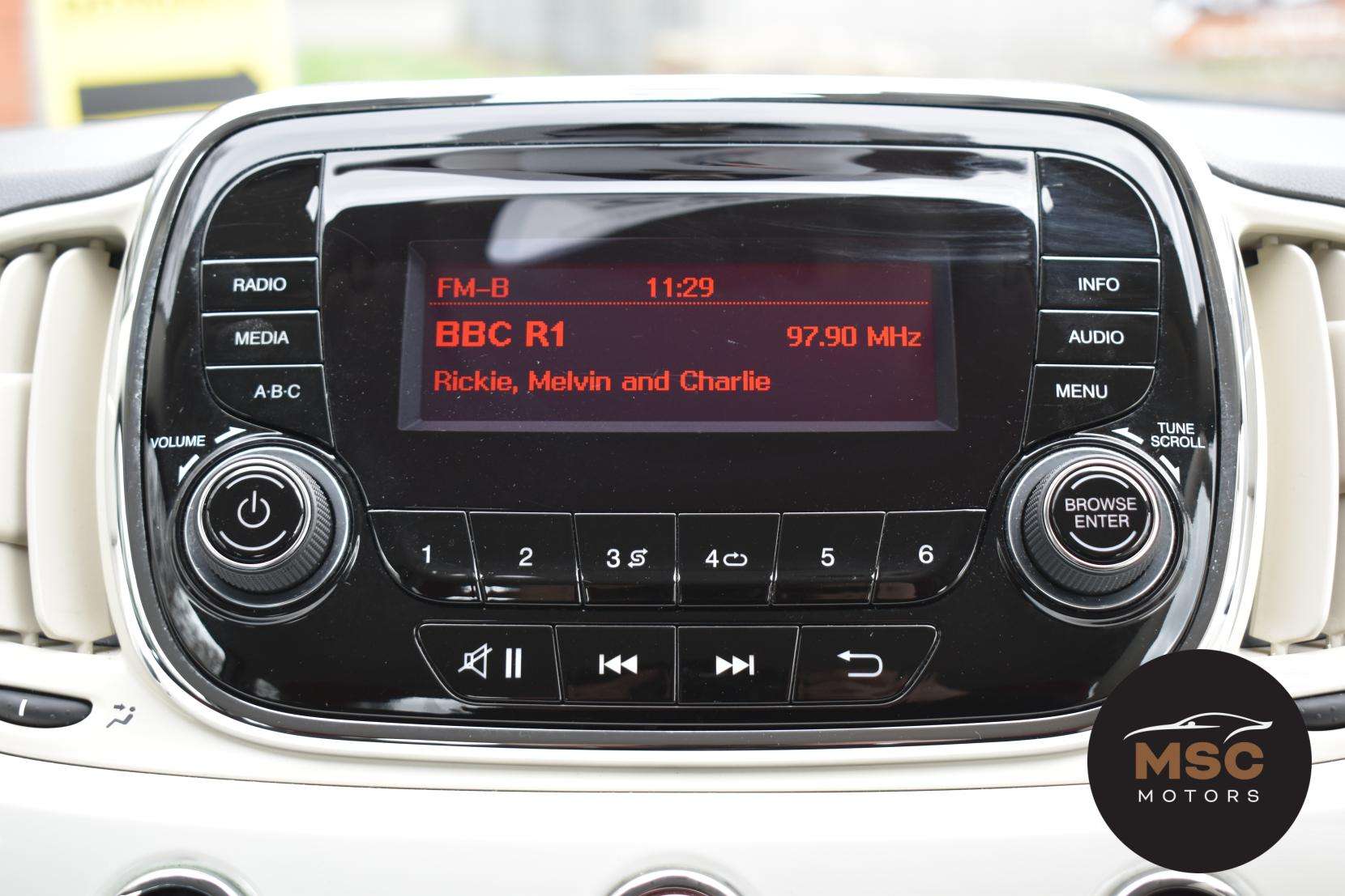 2017 FIAT 500 2017 FIAT 500