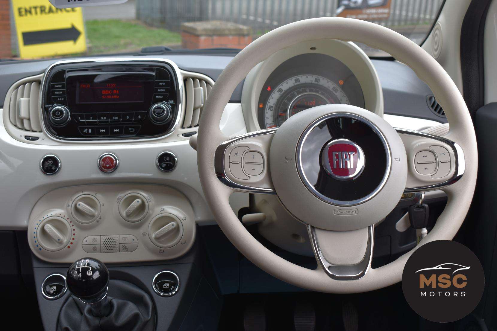 2017 FIAT 500 2017 FIAT 500
