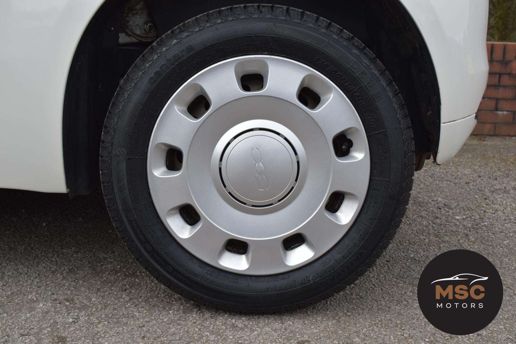 2017 FIAT 500 2017 FIAT 500