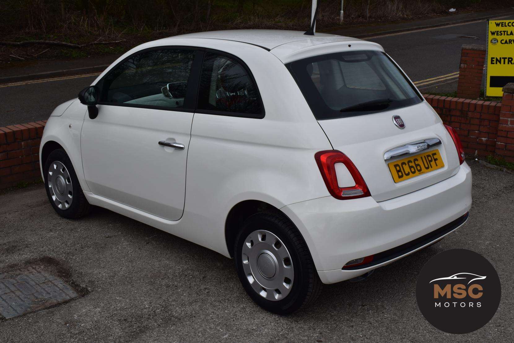 2017 FIAT 500 2017 FIAT 500