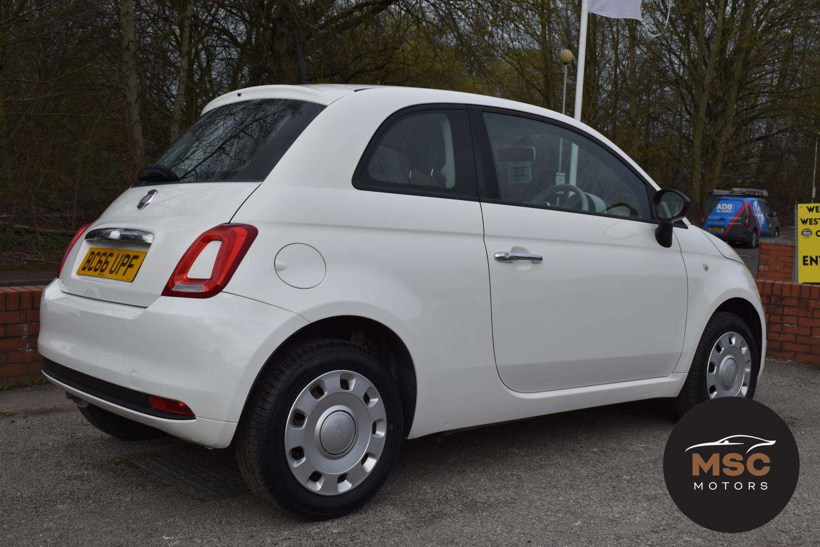 2017 FIAT 500 2017 FIAT 500