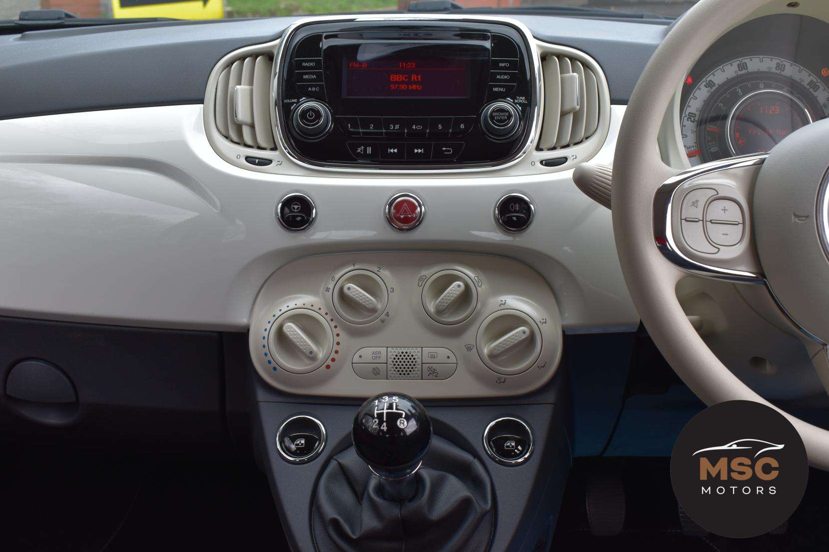 2017 FIAT 500 2017 FIAT 500